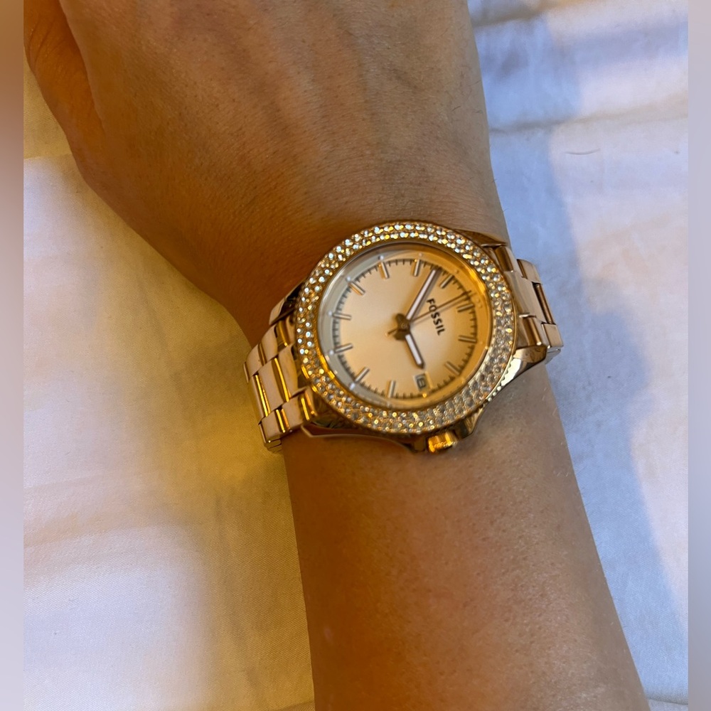 Women’s fossil watch double row crystals